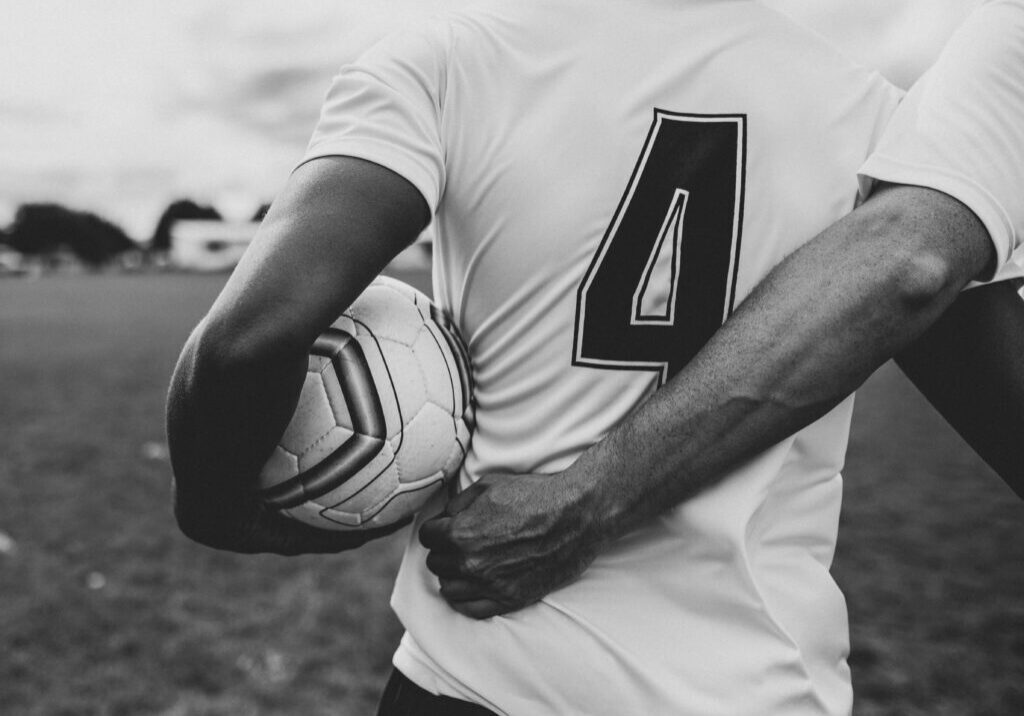 athletes-ball-black-and-white-1594932