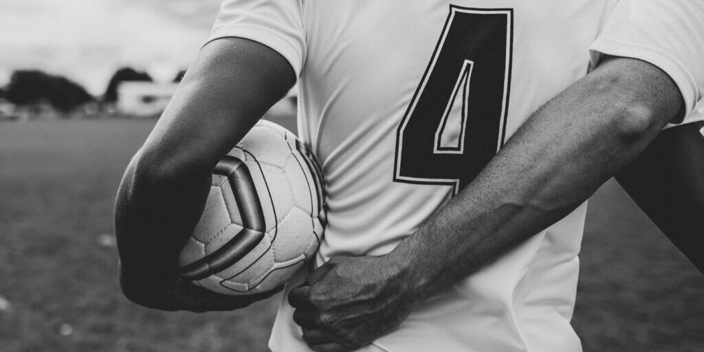 athletes-ball-black-and-white-1594932