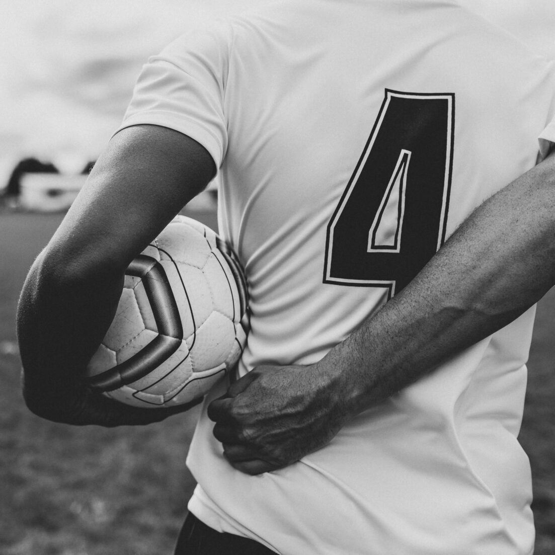 athletes-ball-black-and-white-1594932